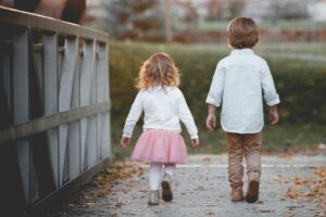 se puede separar a los hermanos en un divorcio